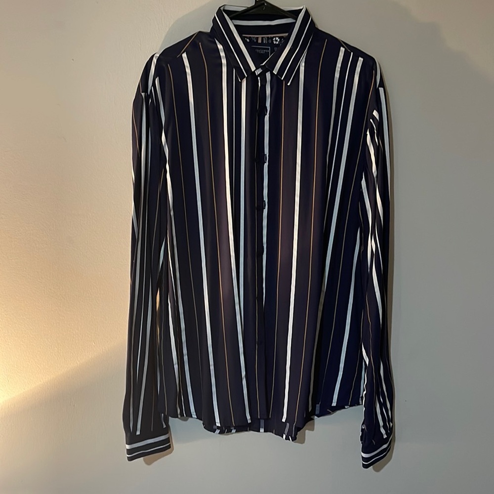 MENS LARGE SHIRT 👔